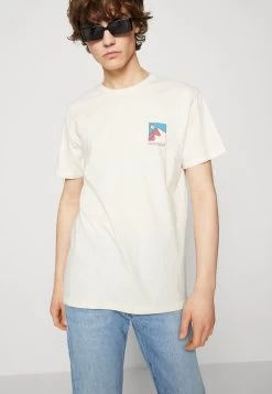 Kaotiko Mountain Minimal Unisex - Print T-Shirt - Ivory -Clothing Promotion Shop 5346ea31632042cda8bc7de80f24be63