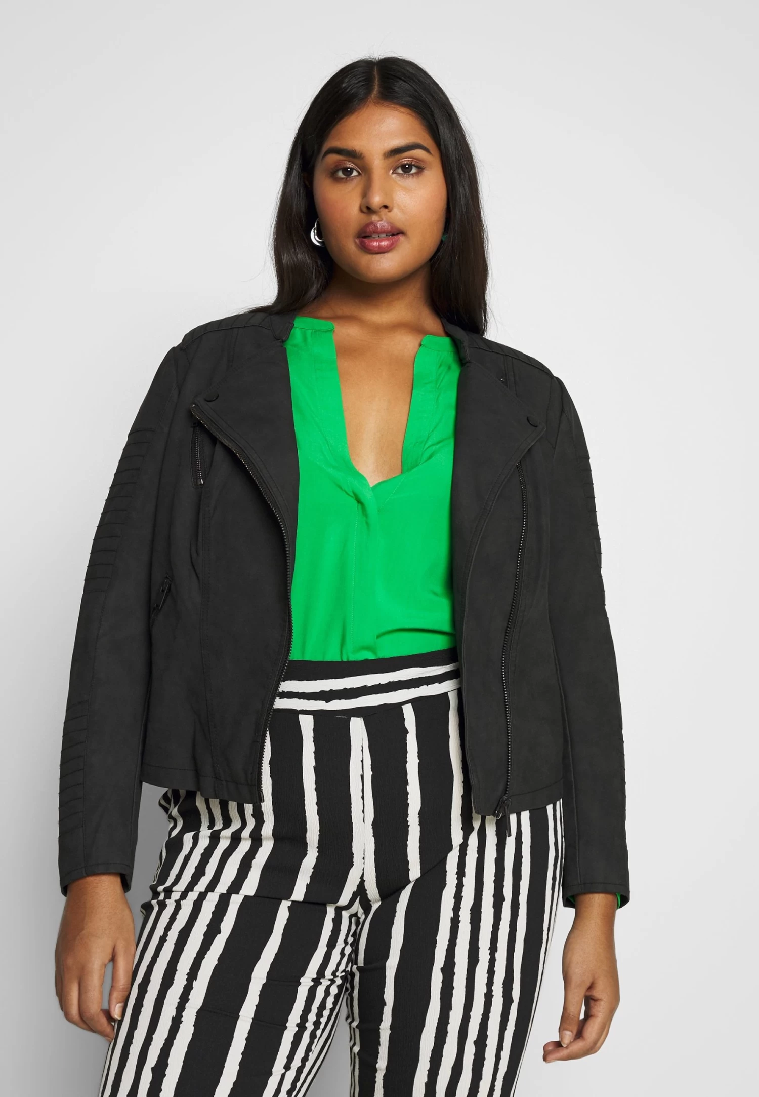 ONLY CARMAKOMA Caravana - Faux Leather Jacket 3 ONLY CARMAKOMA Caravana - Faux Leather Jacket