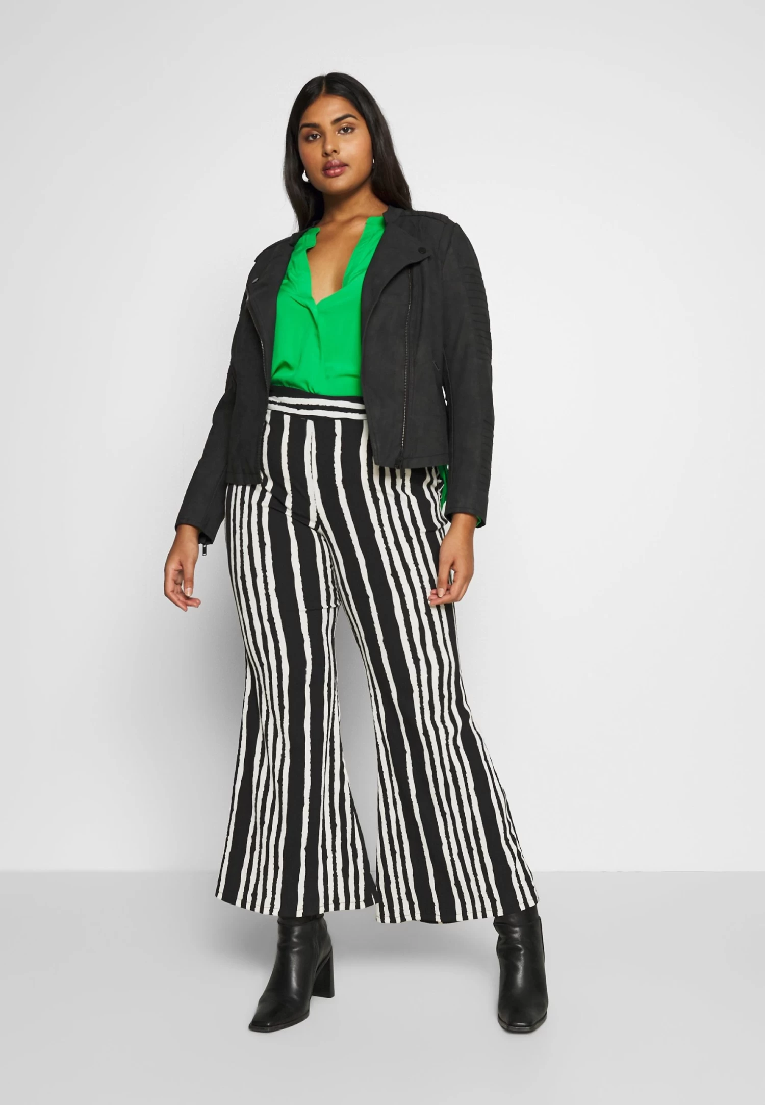 ONLY CARMAKOMA Caravana - Faux Leather Jacket 4 ONLY CARMAKOMA Caravana - Faux Leather Jacket - Image 2