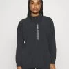 Under Armour Oversized Jacket - Windbreaker - Black/White -Clothing Promotion Shop 95689abdd6154a048c0f5b2bac6dd8b5