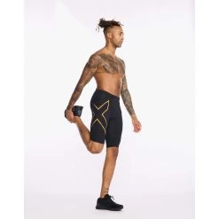 2XU | Men's Light Speed Compression Short -Clothing Promotion Shop MA5331bBLKTUF M 2XU LightSpeedCompressionshort sidefullonbody
