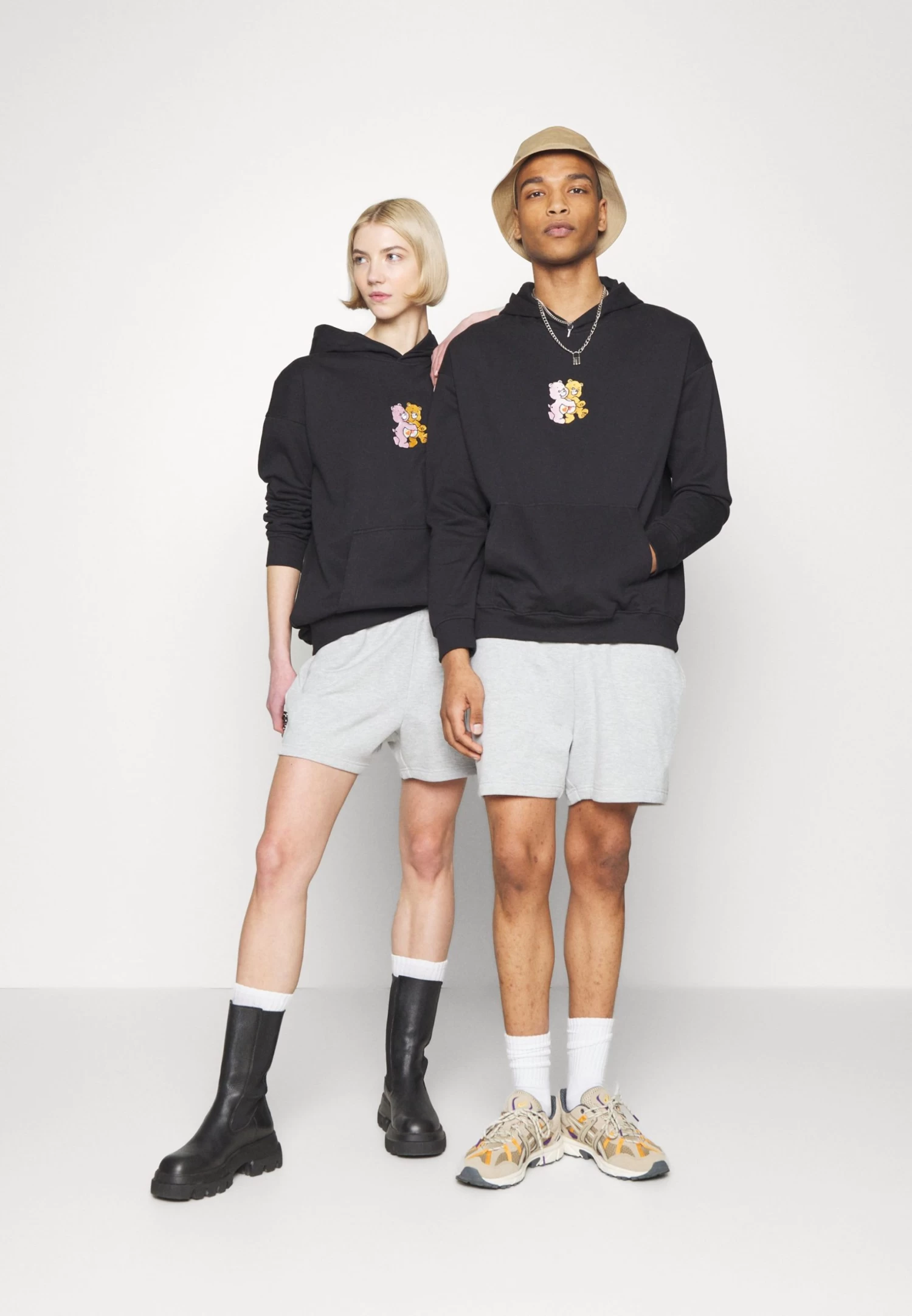 YOURTURN Care Bears Unisex - Hoodie - Black 4 YOURTURN Care Bears Unisex - Hoodie - Black - Image 2