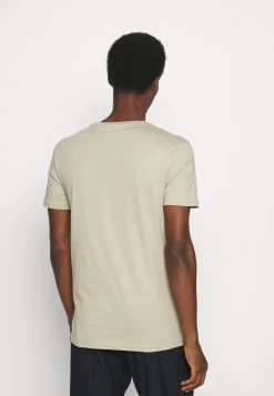 Pier One 5 Pack - Basic T-Shirt - White/Dark Grey/Black -Clothing Promotion Shop d4309172134f476283eb4fd8b00555ed